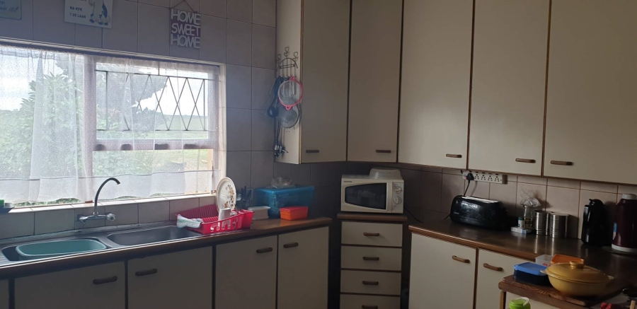 8 Bedroom Property for Sale in Uitenhage Rural Eastern Cape